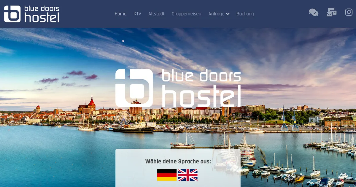 blue doors hostel Altstadt